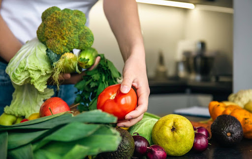 Food safety isn't just a legal requirement in Australia—it's essential for public health and well-being. Every year, thousands of Australians suffer from foodborne illnesses, often resulting from unsafe food handling practices. Understanding how to handle food properly is critical to preventing disease and protecting the reputation and success of food businesses nationwide.